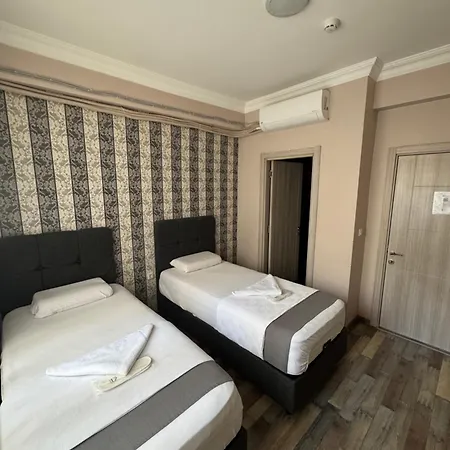 Silvercity Hotel&suits Hotel *